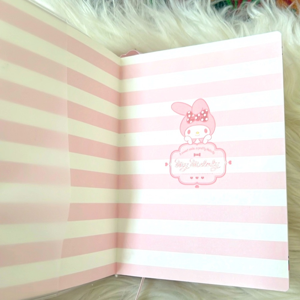 Sanrio My Melody Notebook with Divider Ribbon - Picture 2 of 6